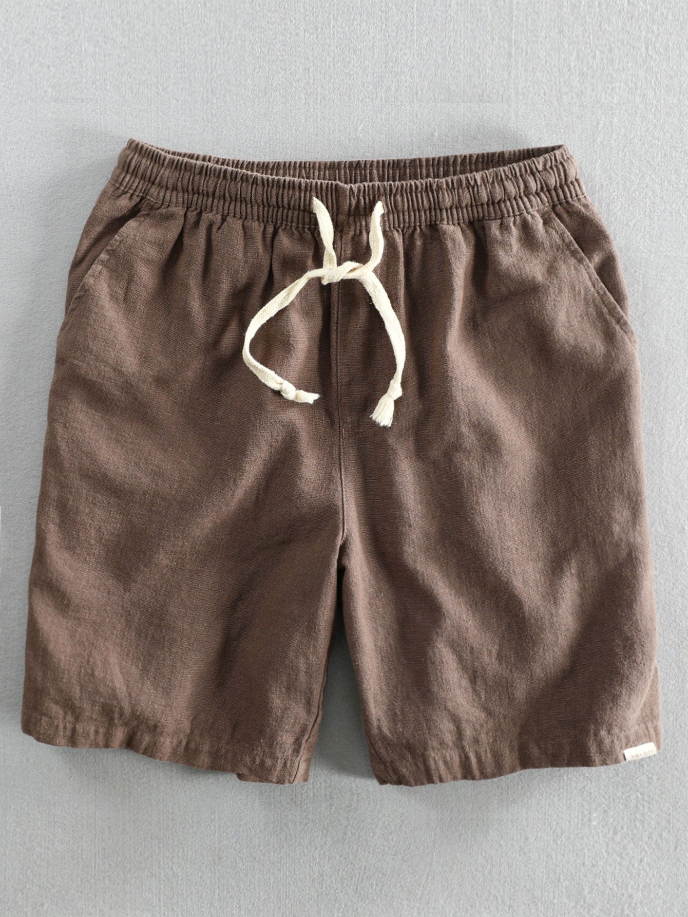 Drawstring Shorts in Linen-Cotton Blend