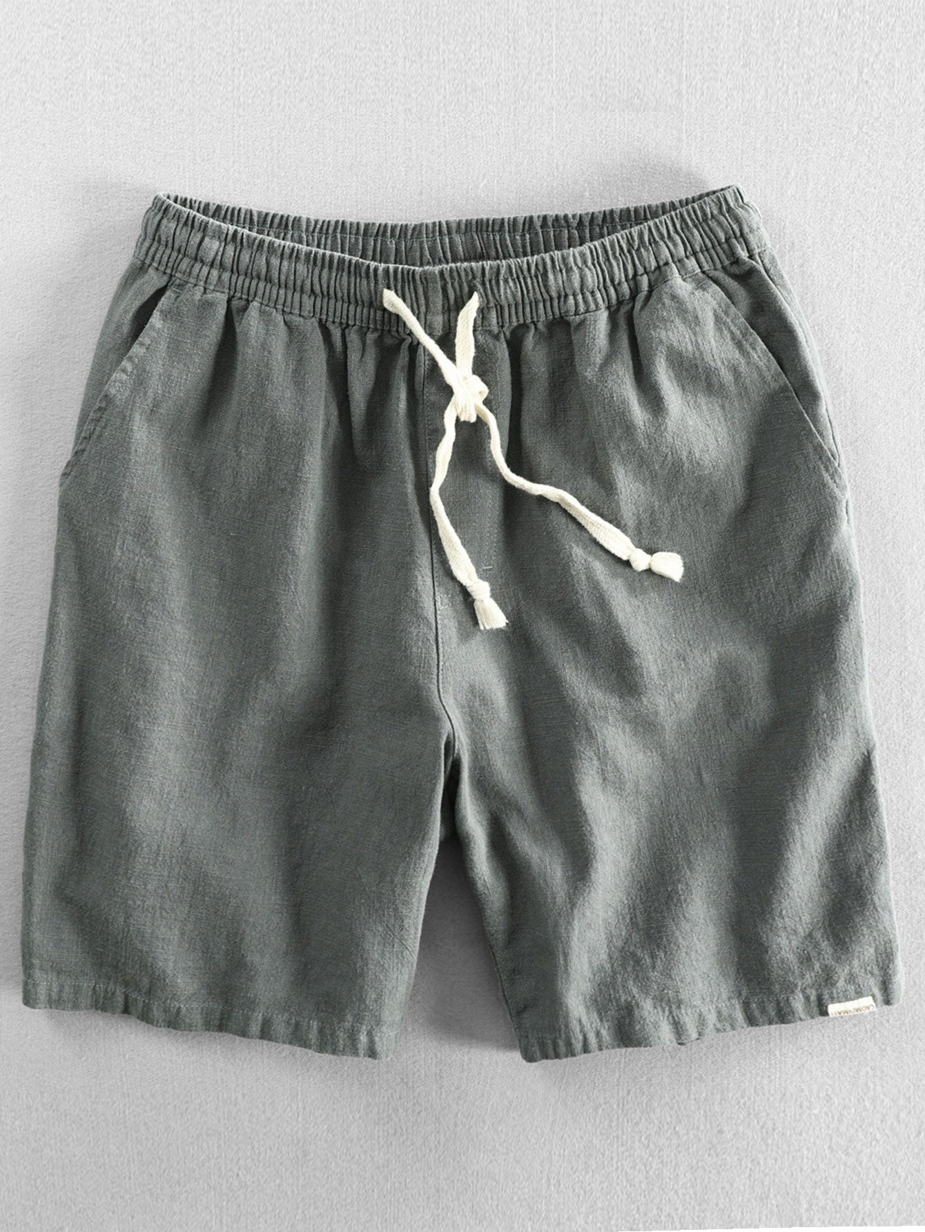 Drawstring Shorts in Linen-Cotton Blend