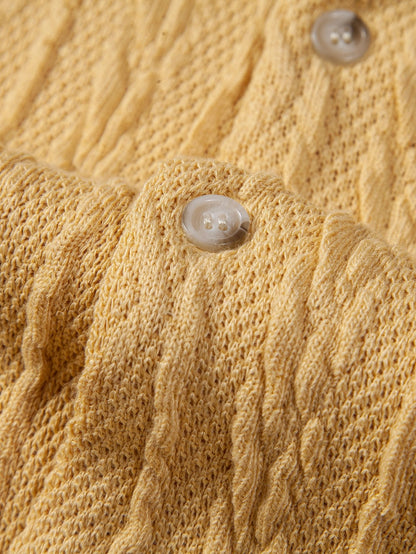 Geometric Knit Cuban Shirt with Straight-Leg Linen Trousers